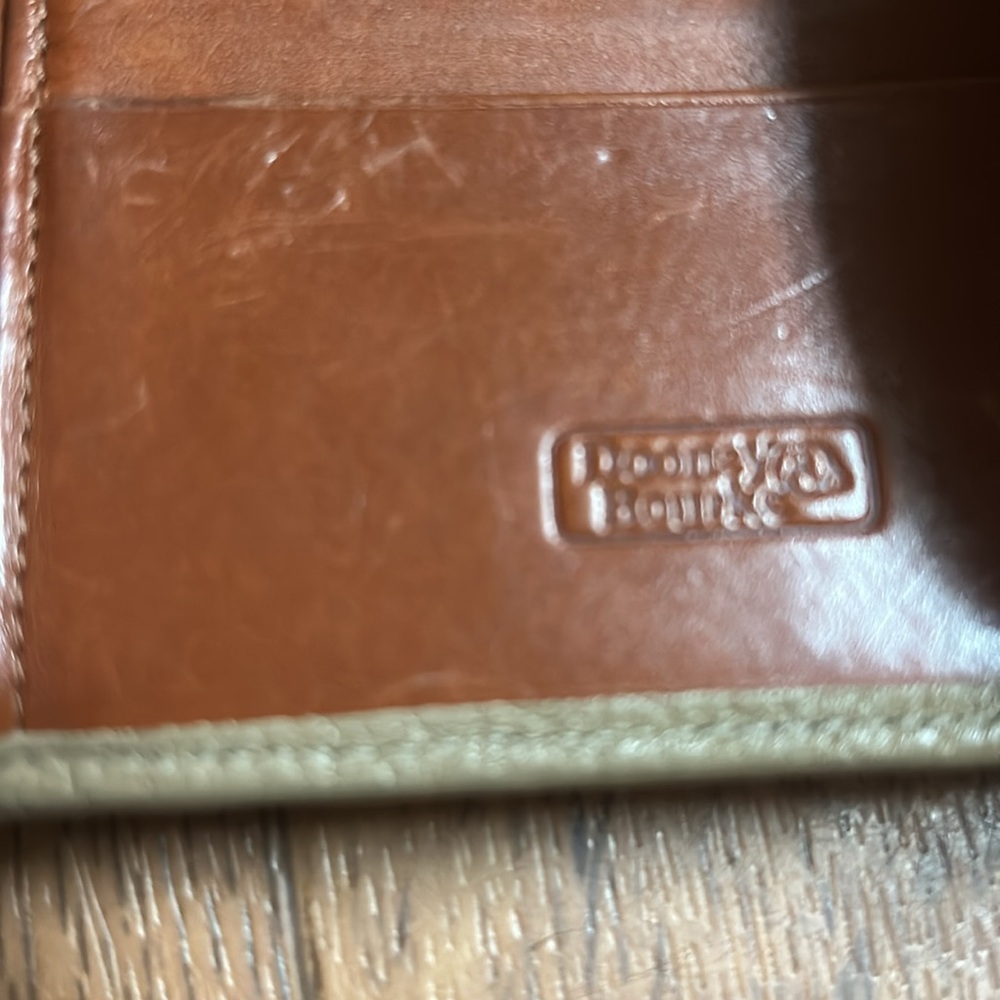 Dooney &Bourke Leather Wallet with Brown Trim - Picture 4 of 8